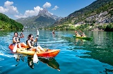 Lanuza reservoir and sports tourism in Sallent de Gállego. Huesca