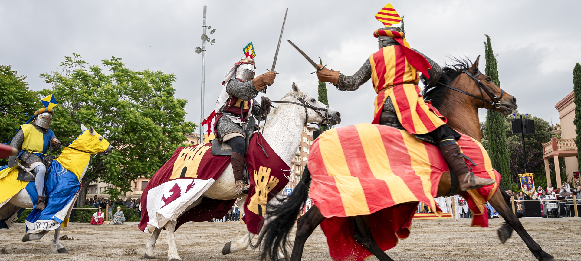 ハイメ1世とテンプル騎士団のギリェム・デ・モン＝ロドンに捧げるオマージュ