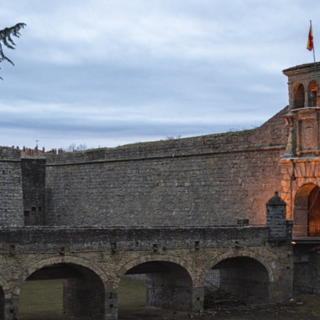 Eintritt zur Festung von Jaca (Huesca, Aragonien)