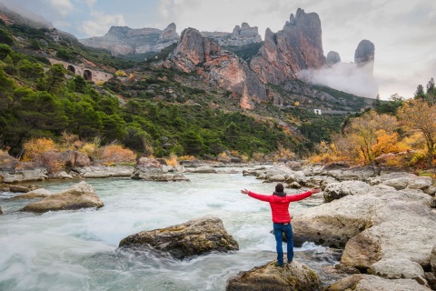 Tourist at the Mallos de Riglos in Huesca