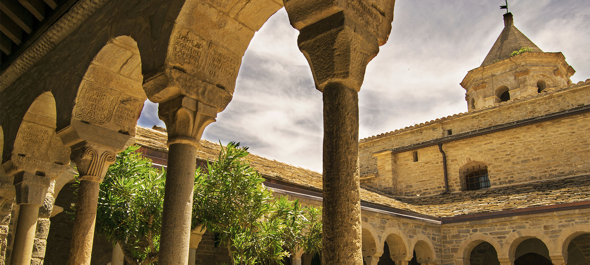 Cloister of the cathedral of San Vicente in Roda de Isábena, in Huesca (Aragon)