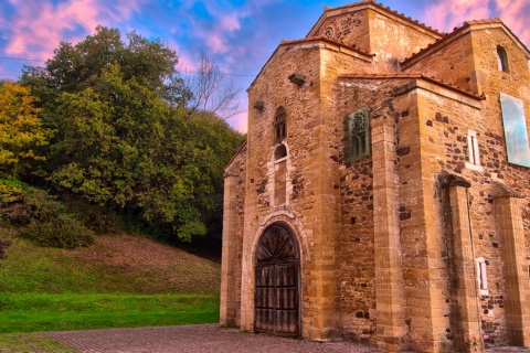 Igreja de San Miguel de Lillo. Oviedo. Astúrias.