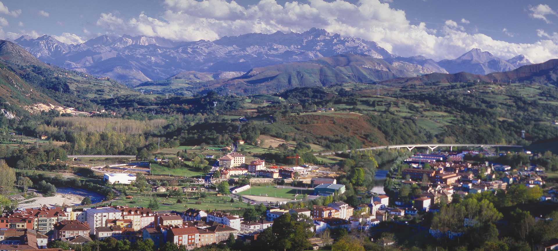 Panorama Arriondas (Asturia)