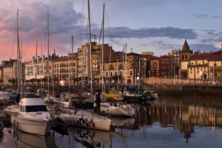 Hafen von Gijón (Asturien)