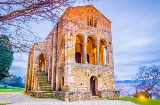 Kirche Santa María del Naranco, Oviedo