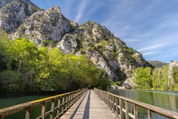 Sedia a rotelle. Sentieri accessibili