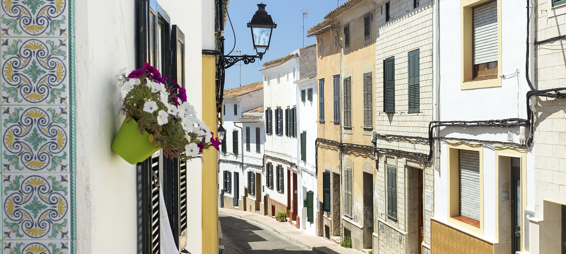 Calle de Alaior (Menorca, Balearen)