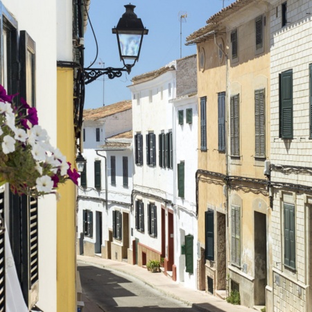 Calle de Alaior (Menorca, Islas Baleares)