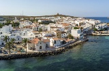 Vista de Fornells (Menorca, Ilhas Baleares)