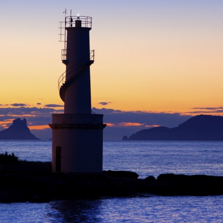 Il faro di La Savina, sull’isola di Formentera (Isole Baleari)