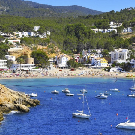 Vista de Sant Josep de sa Talaia, na ilha de Ibiza (Ilhas Baleares)