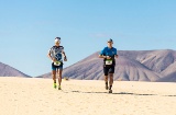 Läufer beim Internationalen Halbmarathon Dunas de Fuerteventura, Kanarische Inseln