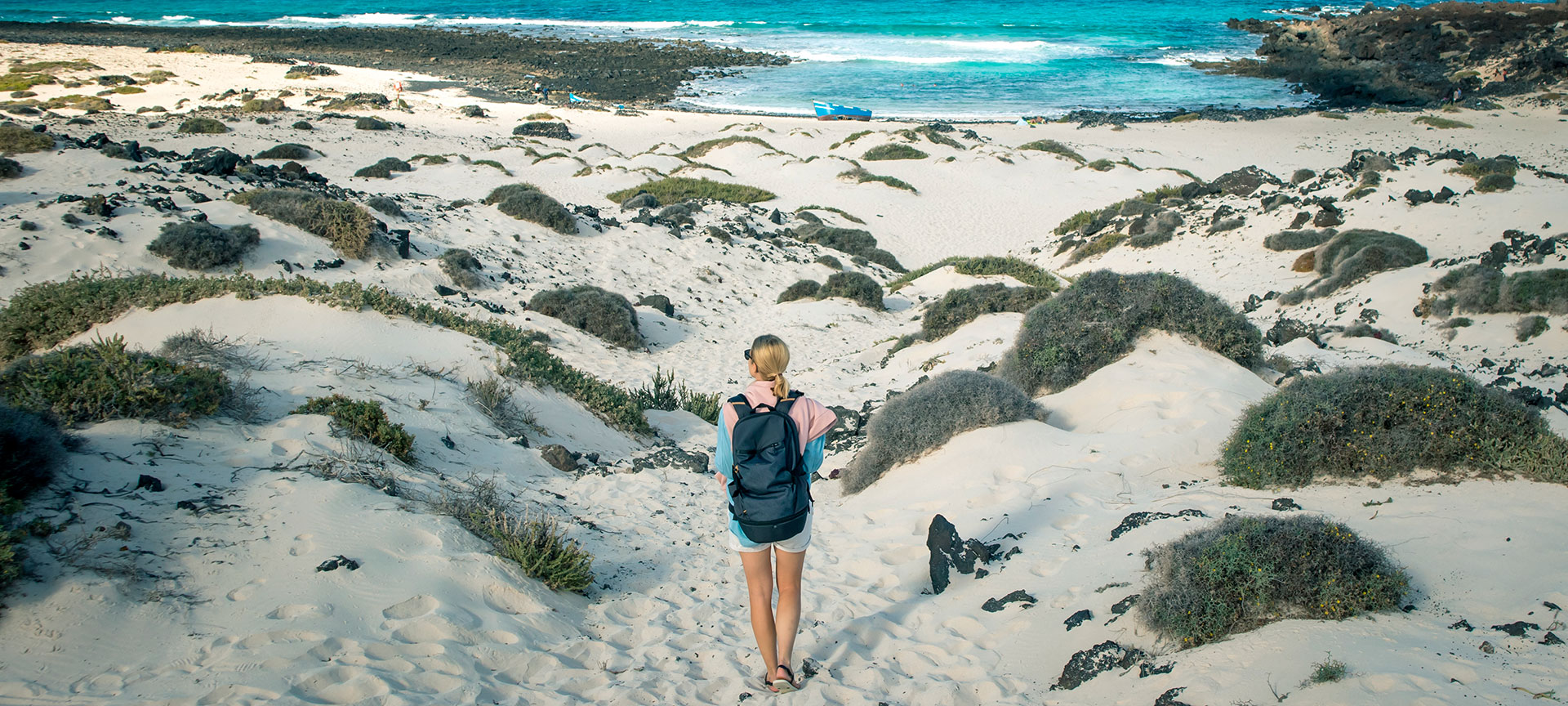Tourist am Strand von Lanzarote, Kanaren