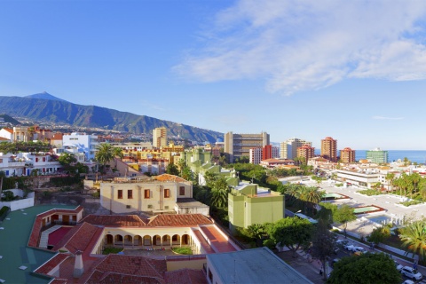 Panorama miasta Puerto de la Cruz na Teneryfie (Wyspy Kanaryjskie)