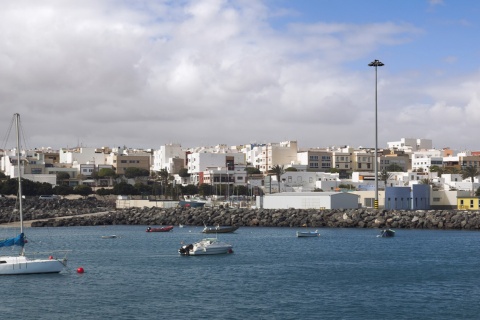 Imagem panorâmica de Puerto del Rosario, na ilha de Fuerteventura (Ilhas Canárias)