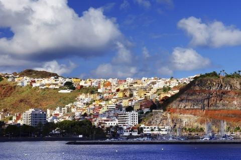 Panoramablick auf San Sebastián de la Gomera (Kanarische Inseln)