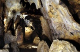 ラス・モネダス洞窟。プエンテ・ビエスゴ