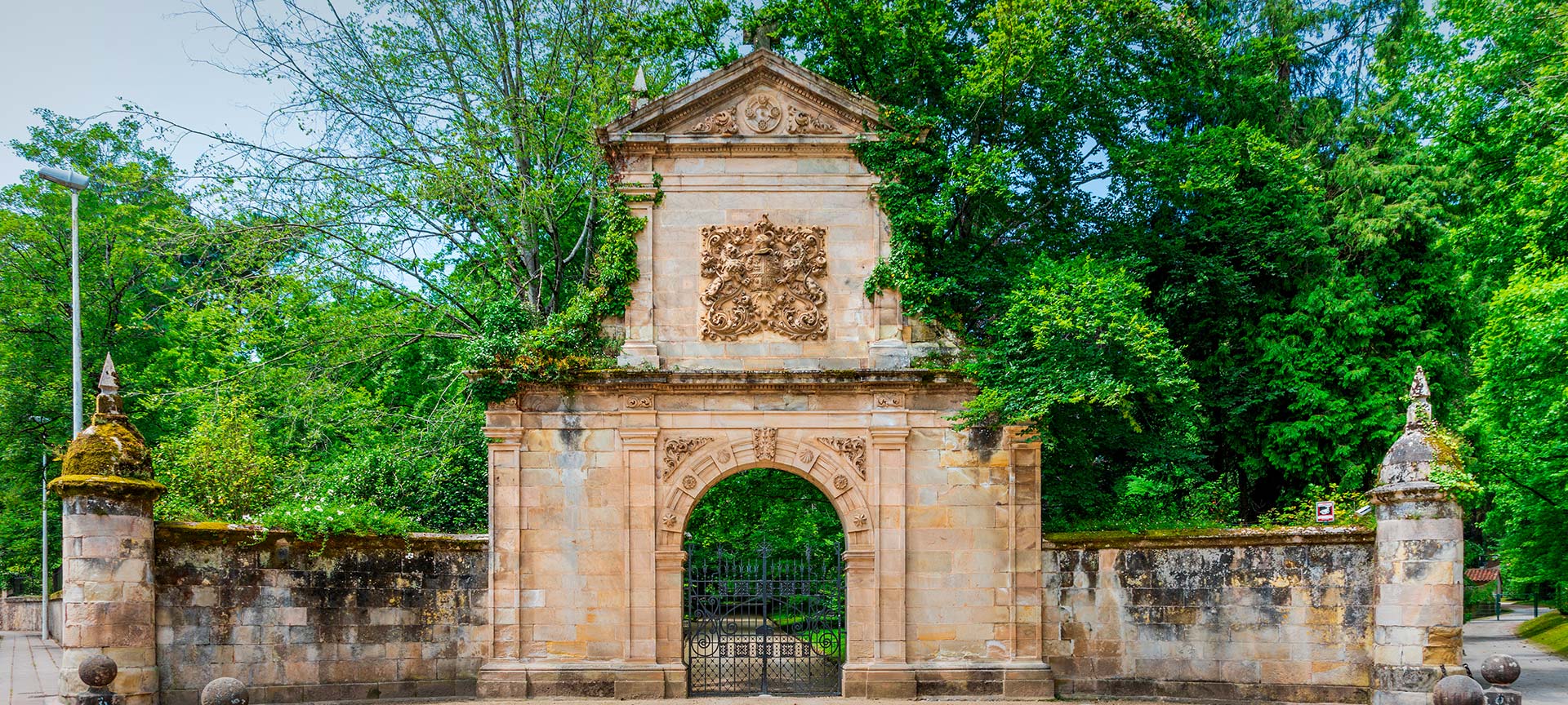Entrée des Jardins de Puente San Miguel