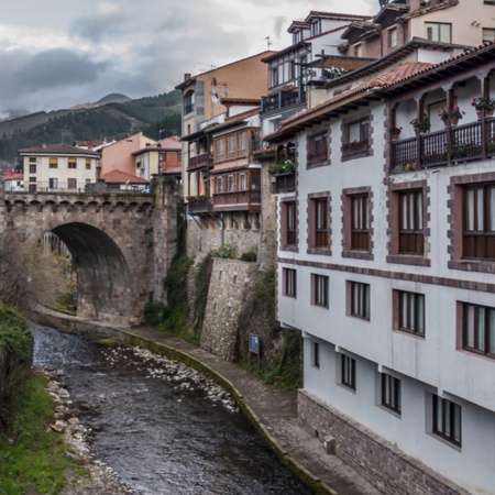 Vista de Potes, na Cantábria