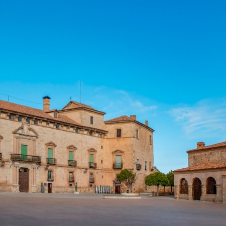 Plaza Mayor in Almazán (Soria, Kastilien-León)