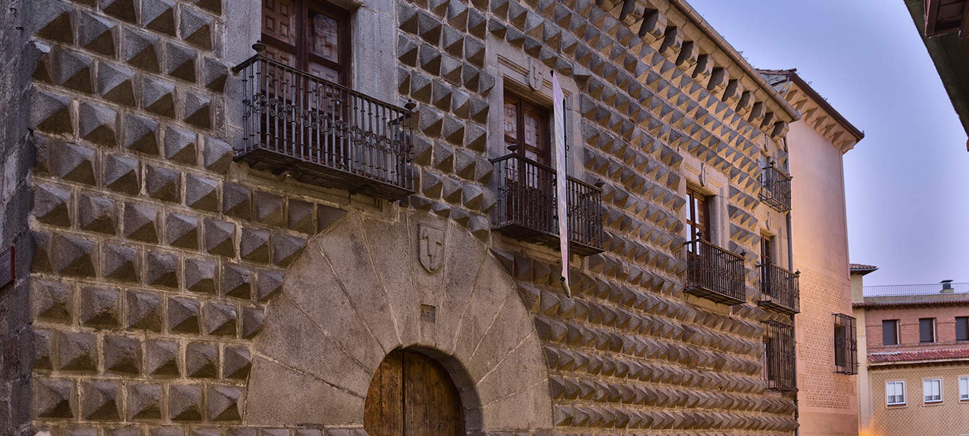 Gebäude "Casa de los Picos“ Gebäude "Casa de los Picos“
