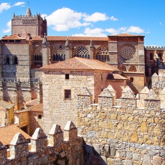 Catedral de Ávila vista da muralha.