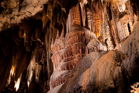 Valporquero cave, León