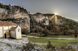 Wallfahrtskirche San Bartolomé und Landschaft in Cañón del Río Lobos. Soria