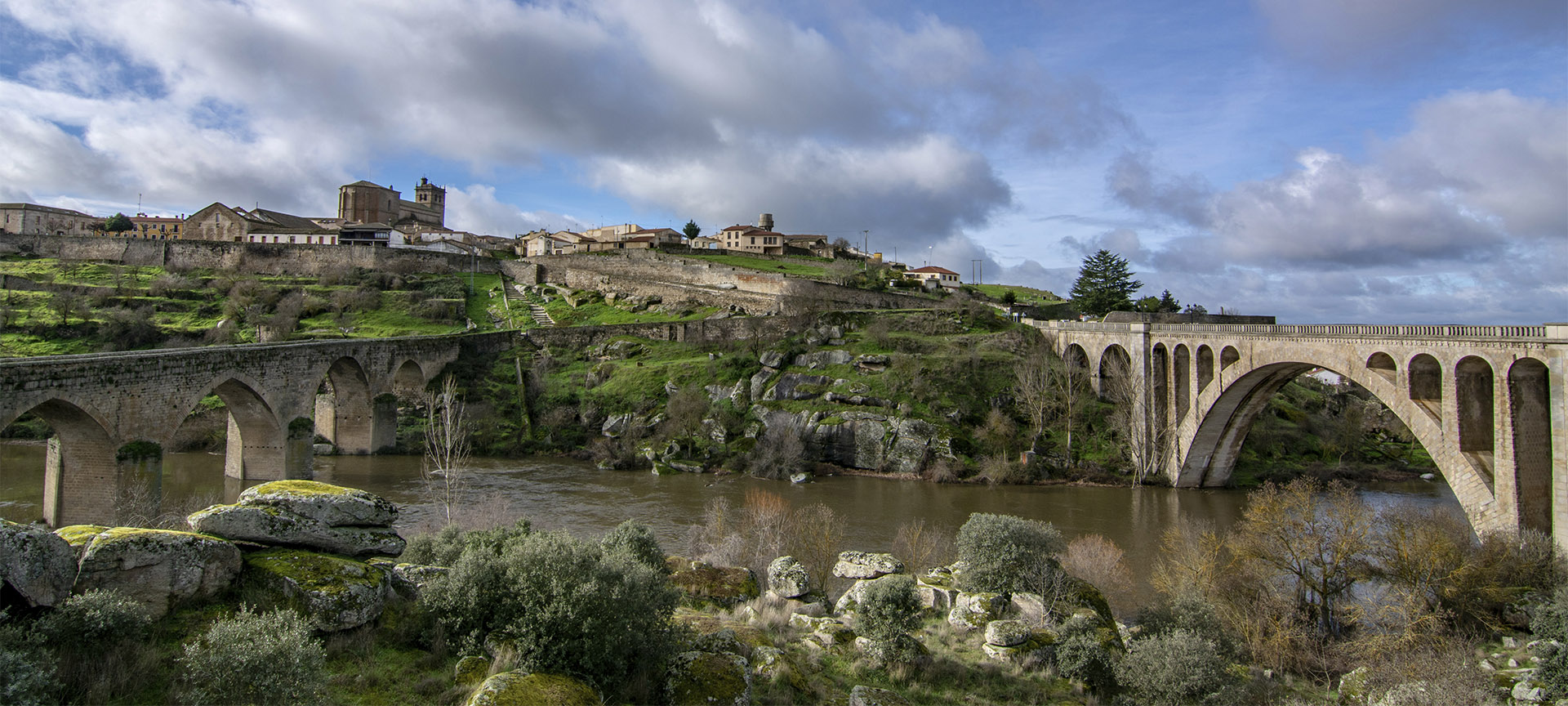 Panoramic view of Ledesma (Salamanca, Castilla y León) Panoramic view of Ledesma (Salamanca, Castilla y León)