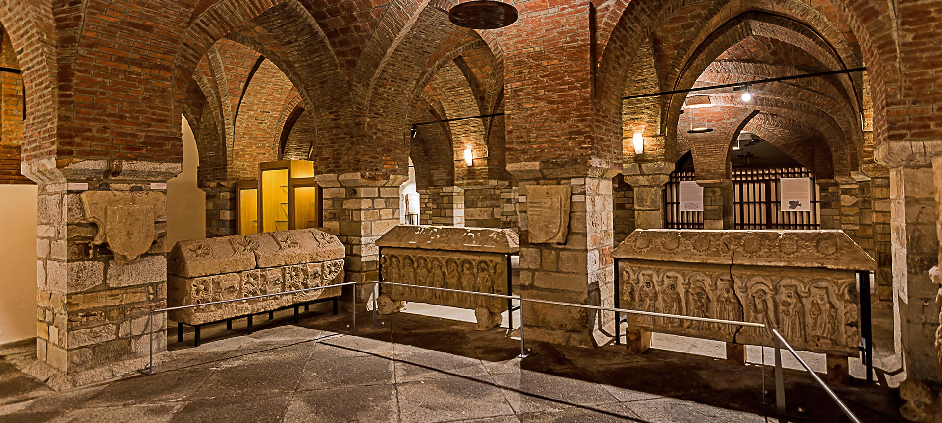 Museo de los Caminos de Astorga. Sótano romano y medieval Museo de los Caminos de Astorga. Sótano romano y medieval