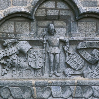 Palacio de Valderrábanos. Relieve. Ávila.