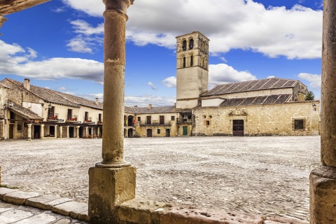 Plaza Mayor de Pedraza, en Segovia (Castilla y León)