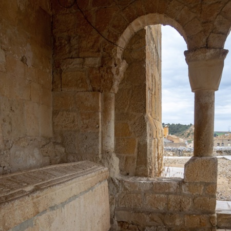 San Esteban de Gormaz (Soria, Castilla y León) vista da igreja românica de San Miguel