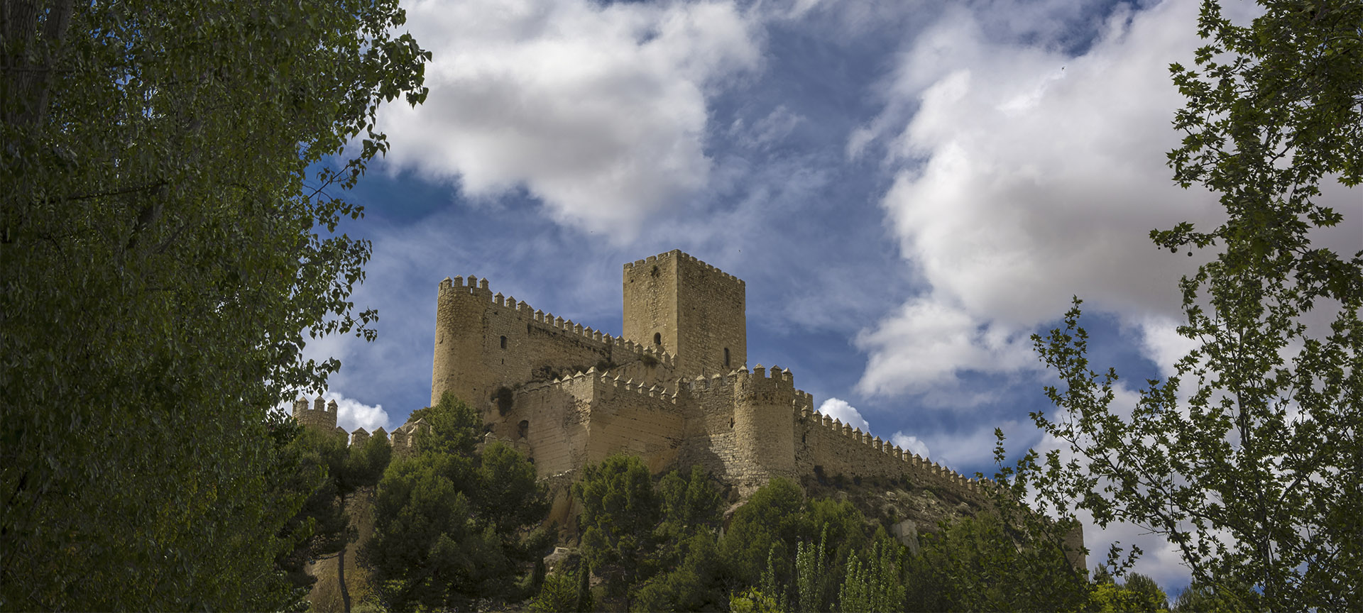 Zamek w Almansie (Albacete, Kastylia-La Mancha)