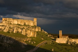 Iglesia y Castillo de Atienza