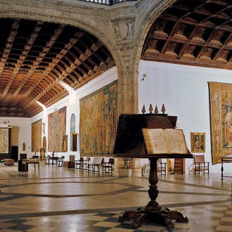 Sala del Museo de Santa Cruz