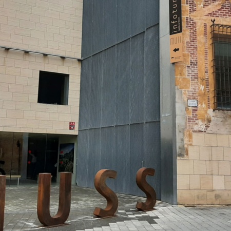 Exterior del edificio del MUSS, Museo de Semana Santa y Tamborada de Hellín