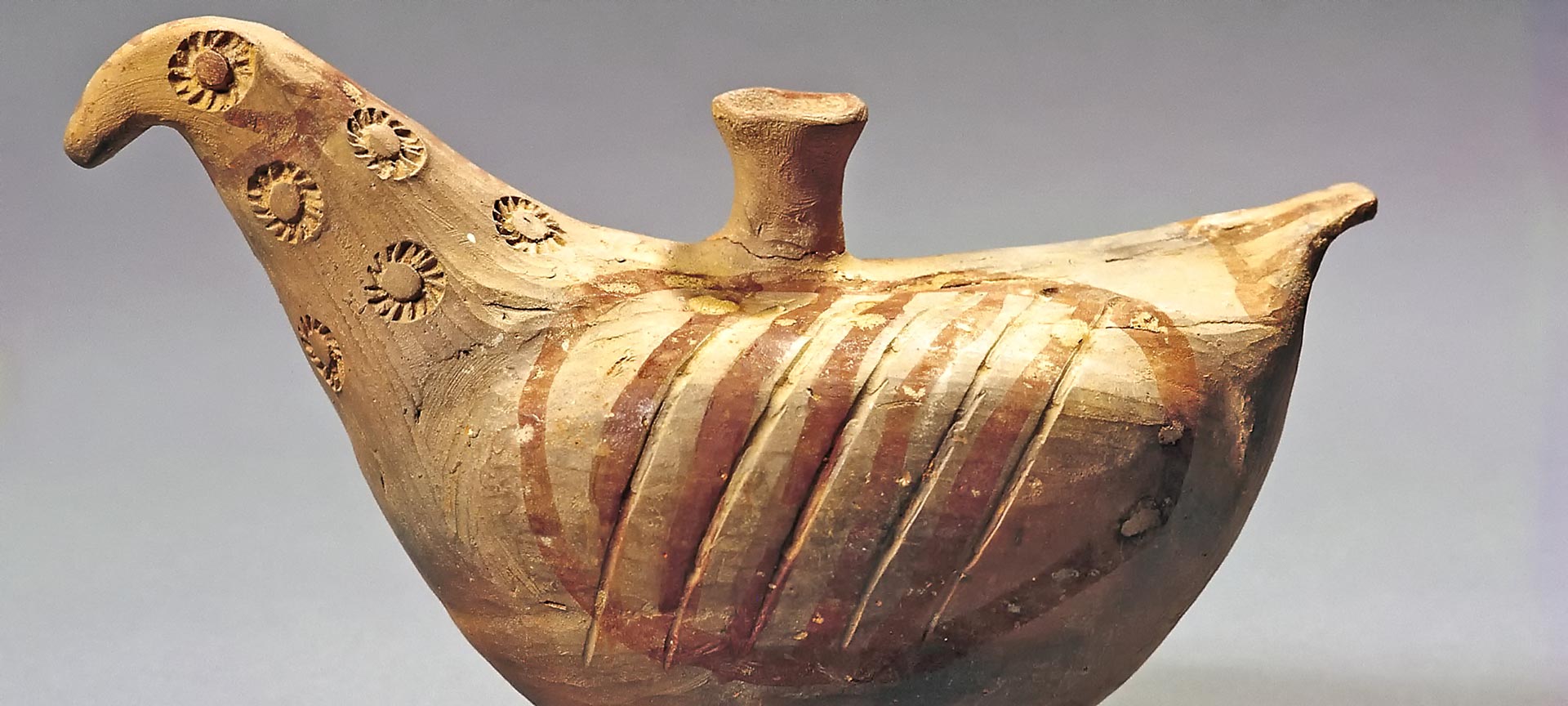 Albacete Museum. Detail of a dove votive from El Amarejo. Iberian. 3rd century Albacete Museum. Detail of a dove votive from El Amarejo. Iberian. 3rd century