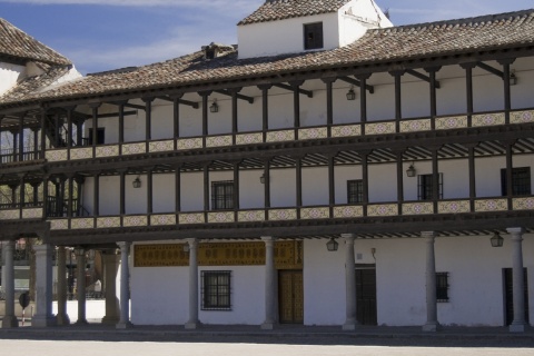 Plaza Mayor w Tembleque (prowincja Toledo, Kastylia-La Mancha)