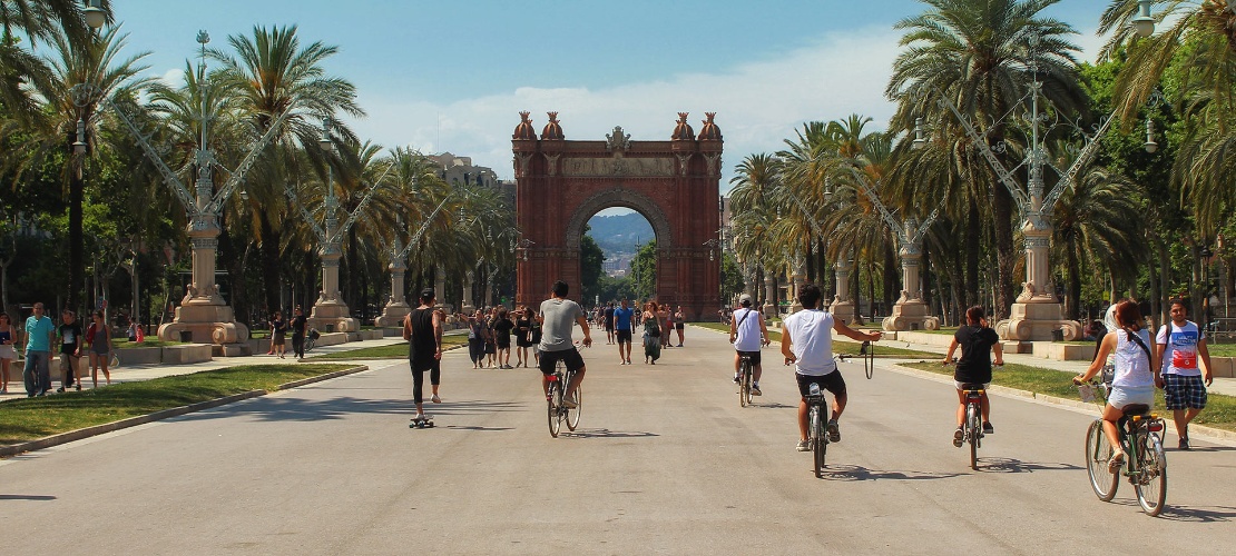Триумфальная арка в Барселоне.