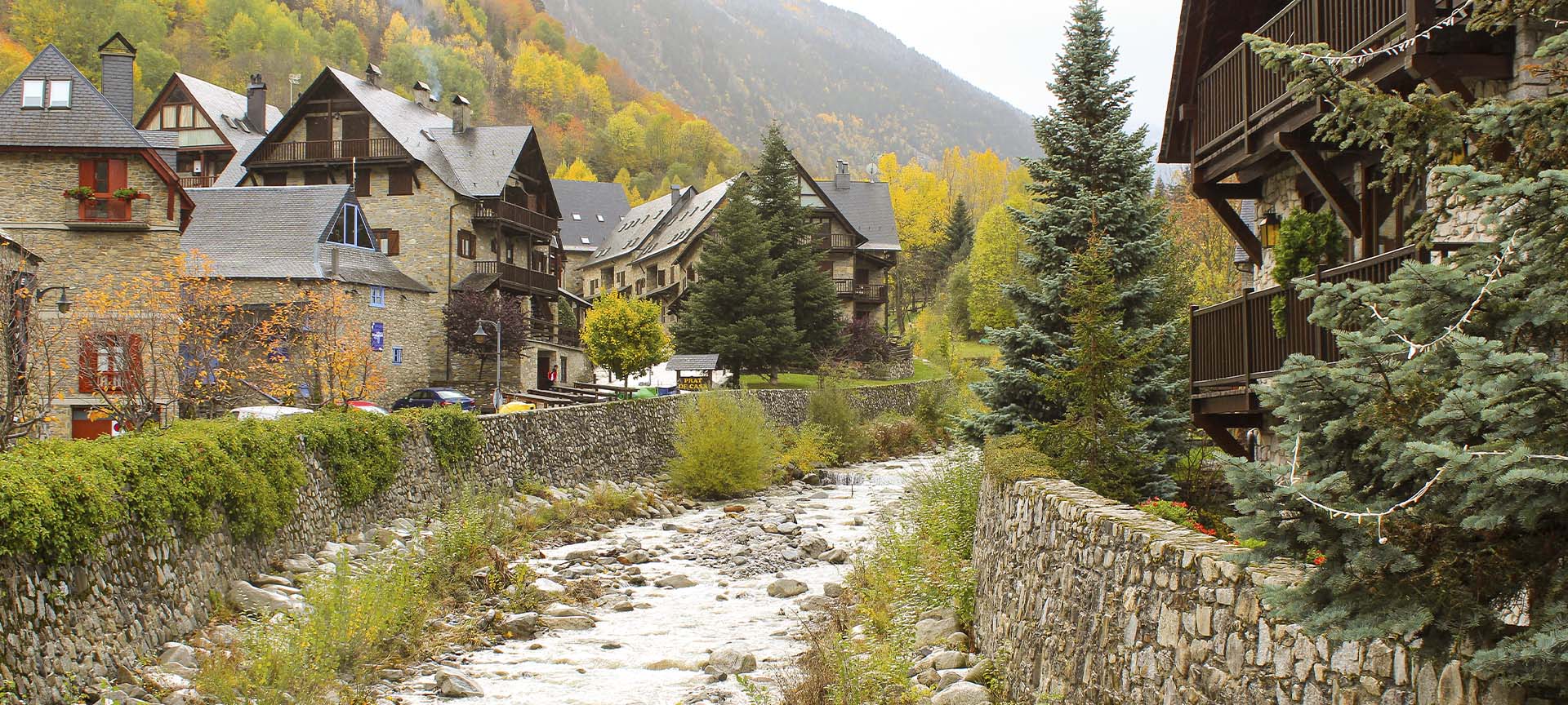Valarties River where it passes through Artíes (Lleida, Catalonia)