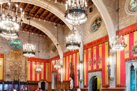 Ratusz w Barcelonie, wnętrze Saló de Cent.