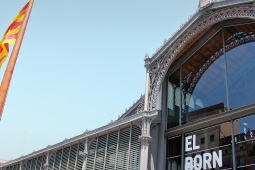 Marché El Born dans le quartier du même nom. Barcelone