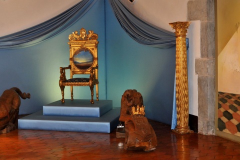 Sala Escuts en el Castillo Gala Dalí de Púbol