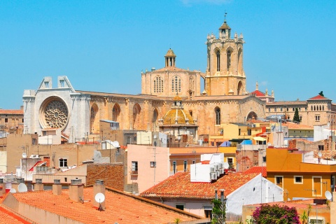 屋根の上から見るタラゴナ大聖堂