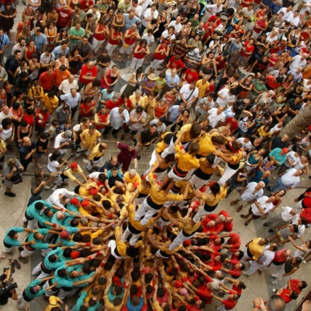 Tag der „Castellers“ in Villafranca del Penedés, Barcelona, Katalonien.