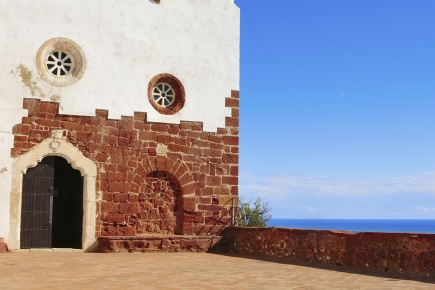 Ermita de la Mare de Déu de la Roca, en Mont-Roig del Camp (Tarragona, Cataluña)