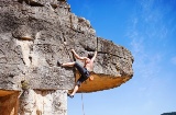 Arrampicata nella zona di Siurana a Tarragona, Catalogna
