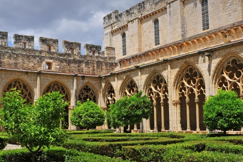 Jardins do claustro do Real Monasterio de Santes Creus