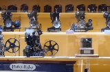 Vitrine d’exposition de pièces anciennes, musée du cinéma de Gérone